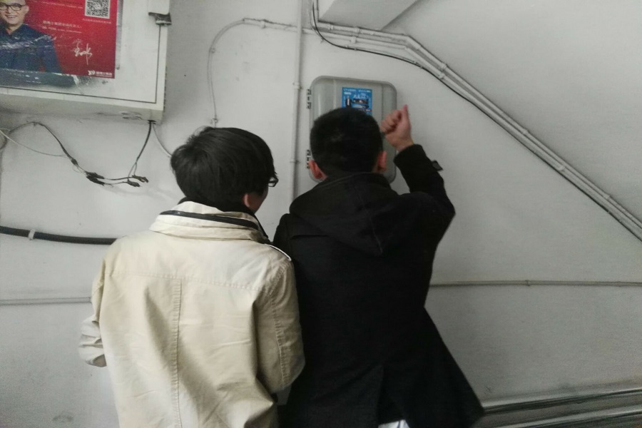 1477920397509063.jpg 14级临七2班赴明湖小区志愿活动-3.jpg