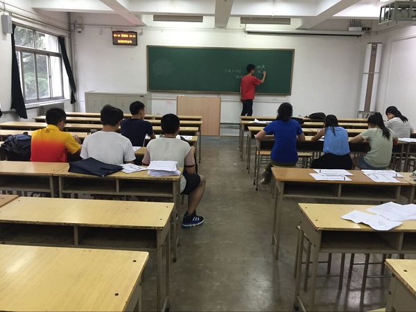1468165844126113.jpg 会议图片.jpg